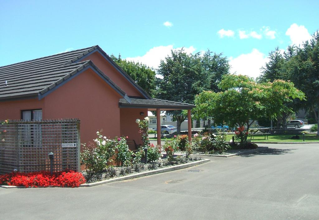 Pavilion Motel & Conference Centre Palmerston North Exteriör bild