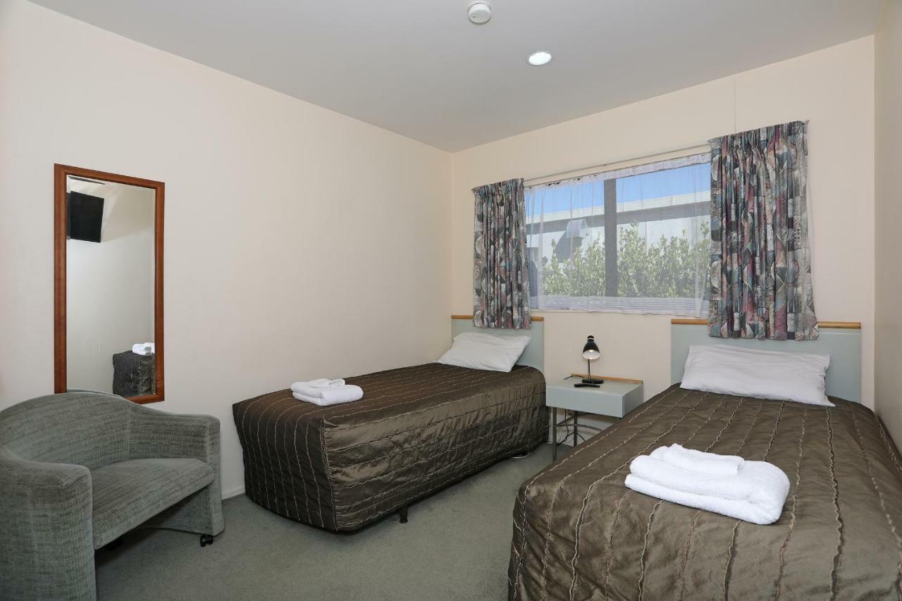 Pavilion Motel & Conference Centre Palmerston North Exteriör bild